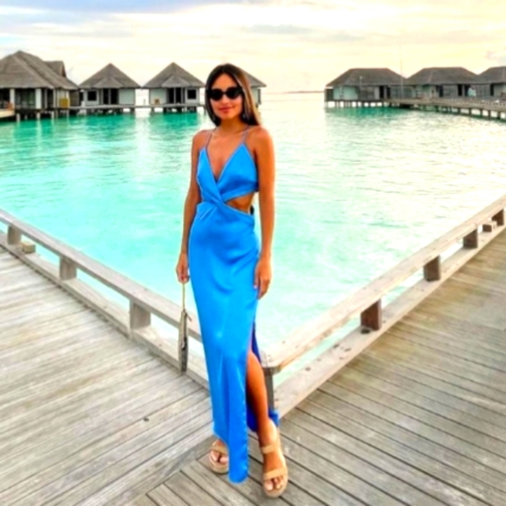 ZARA  FAVORITE BLOGGERS SATIN EFFECT CUT OUT DRESS